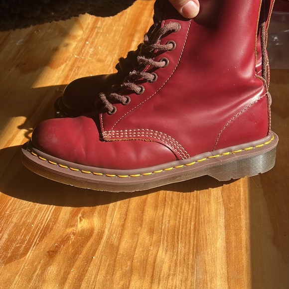 Used Doc Martens Made in England - Picture 8 of 9